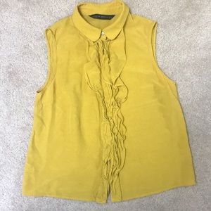 Sunny sleeveless button up